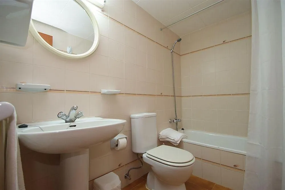 أولاستارتيت Apartamentos Familiares Sa Gavina Medes شقة